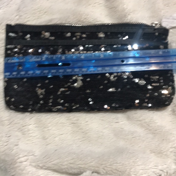NWT black sequence Victorias Secret clutch bag - Picture 6 of 6